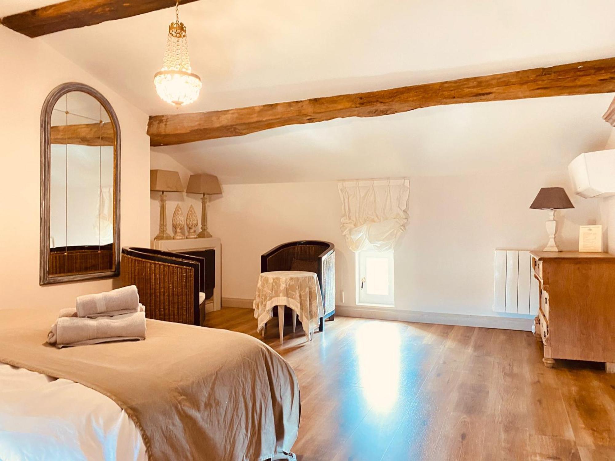 B&B Clos Emilion Et Table D'Hote En Option Vignonet Bilik gambar