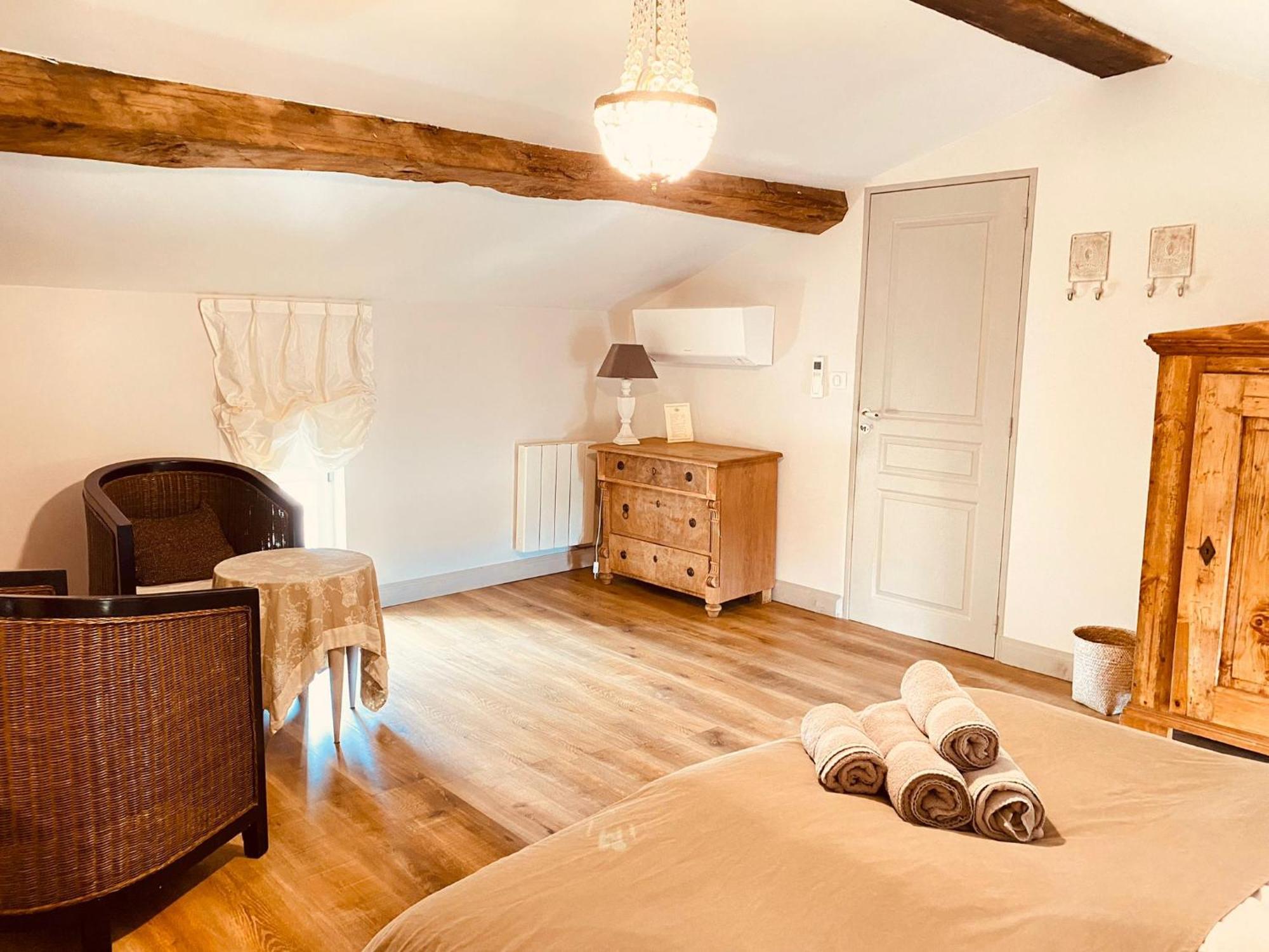 B&B Clos Emilion Et Table D'Hote En Option Vignonet Bilik gambar
